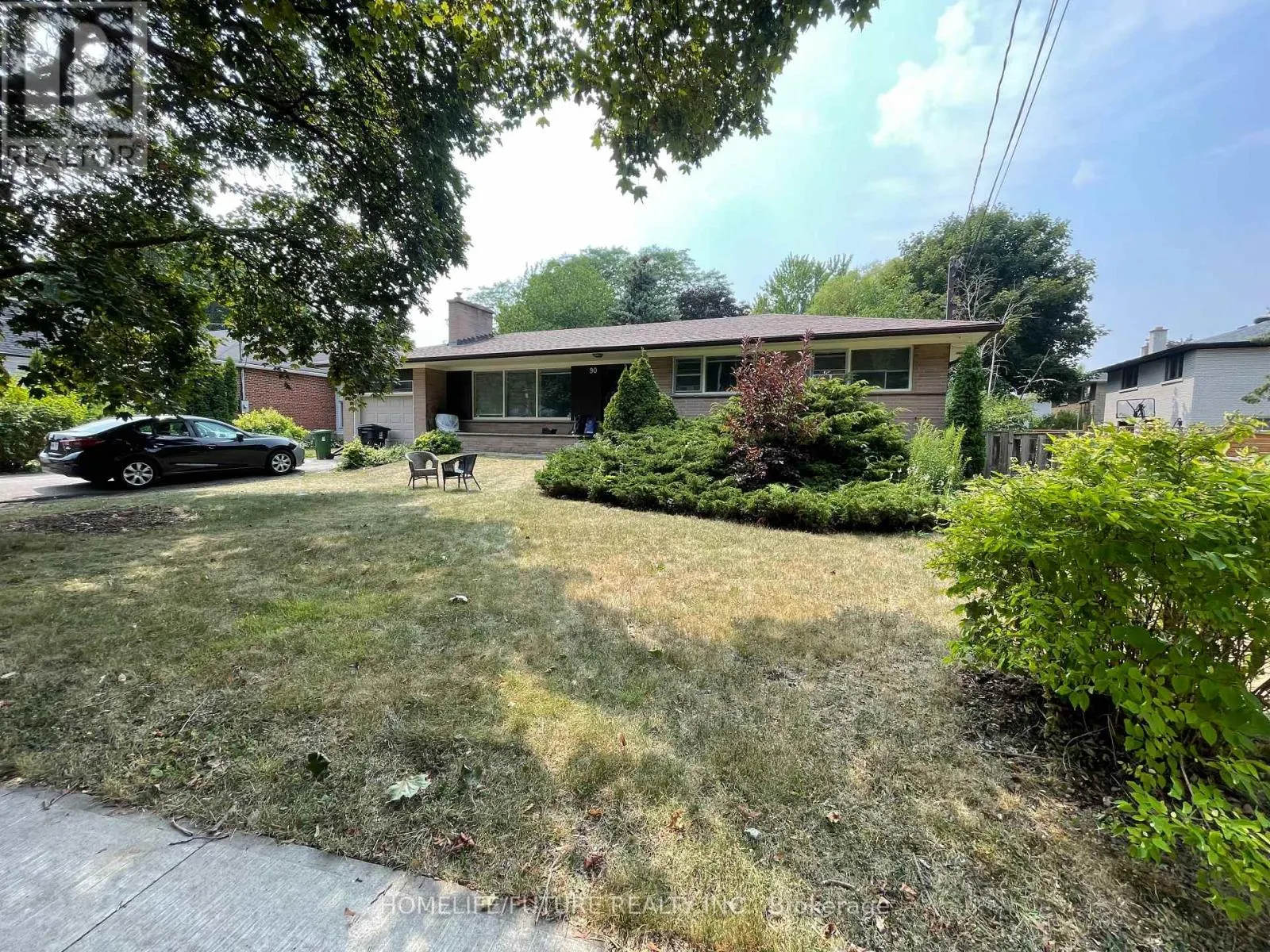 90 GLEN WATFORD DRIVE