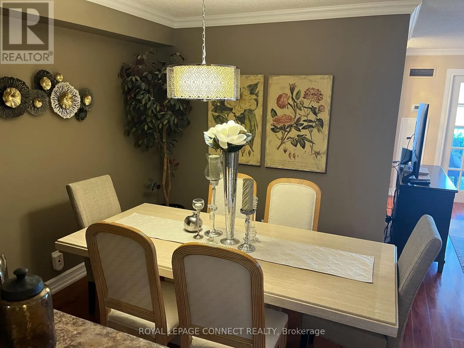 1516 - 1890 VALLEY FARM ROAD