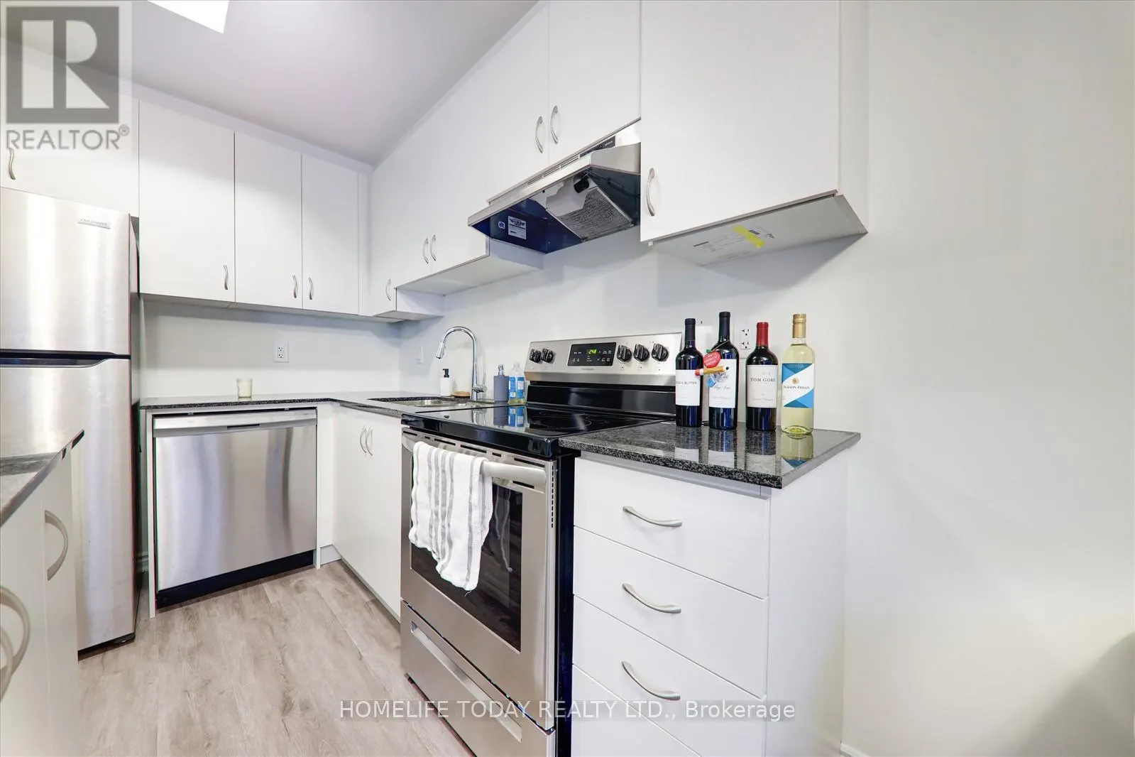 321 - 2787 EGLINTON AVENUE E