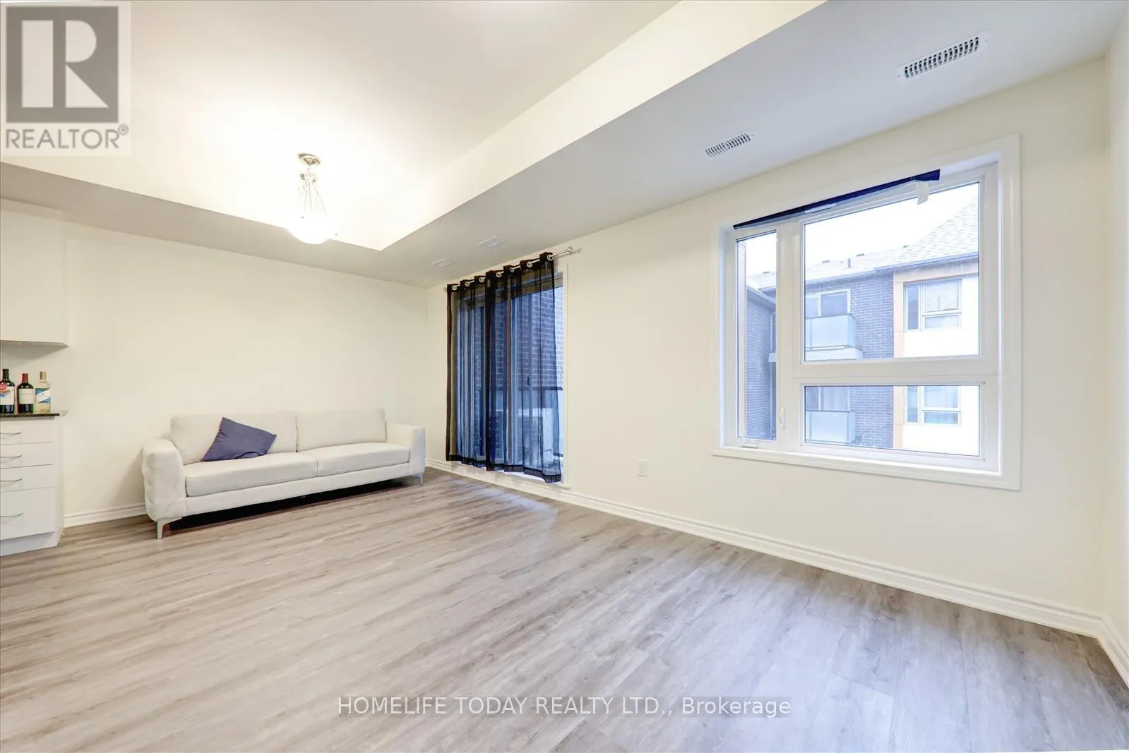 321 - 2787 EGLINTON AVENUE E