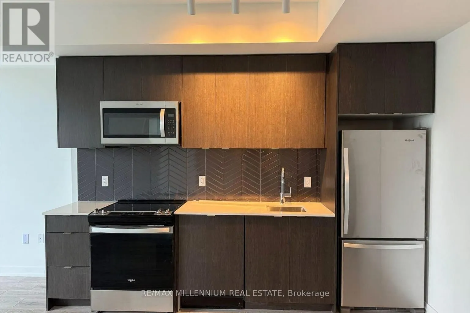 401 A - 1606 CHARLES STREET