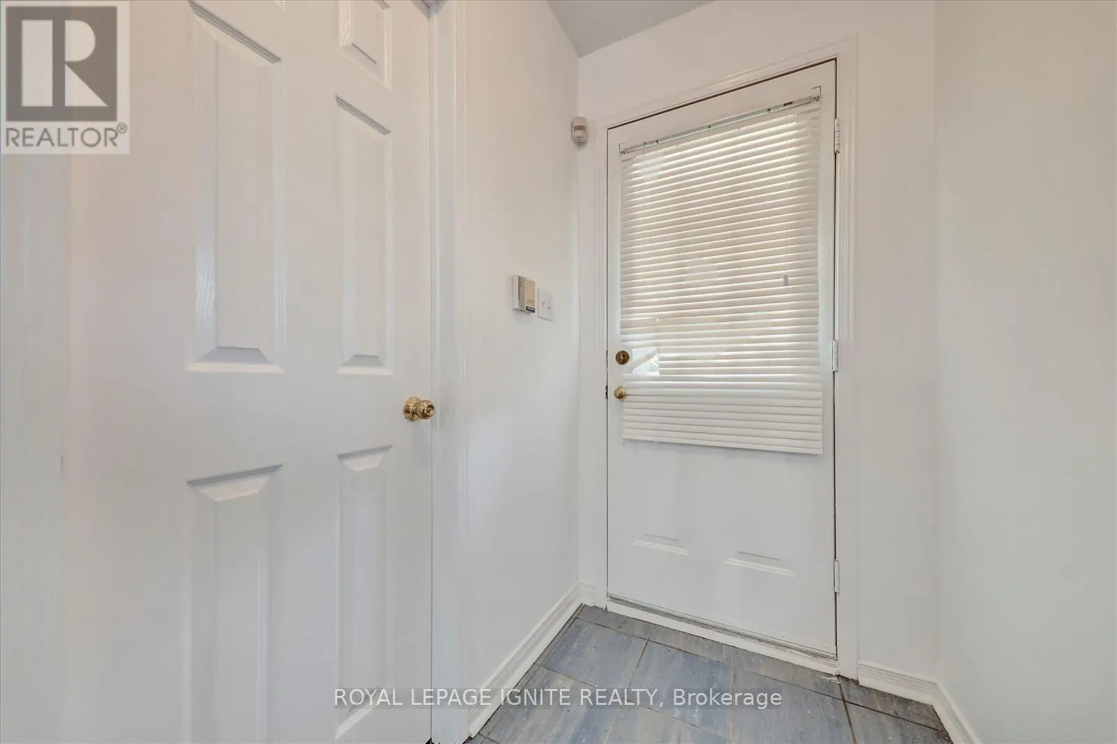 41 - 1345 ALTONA ROAD