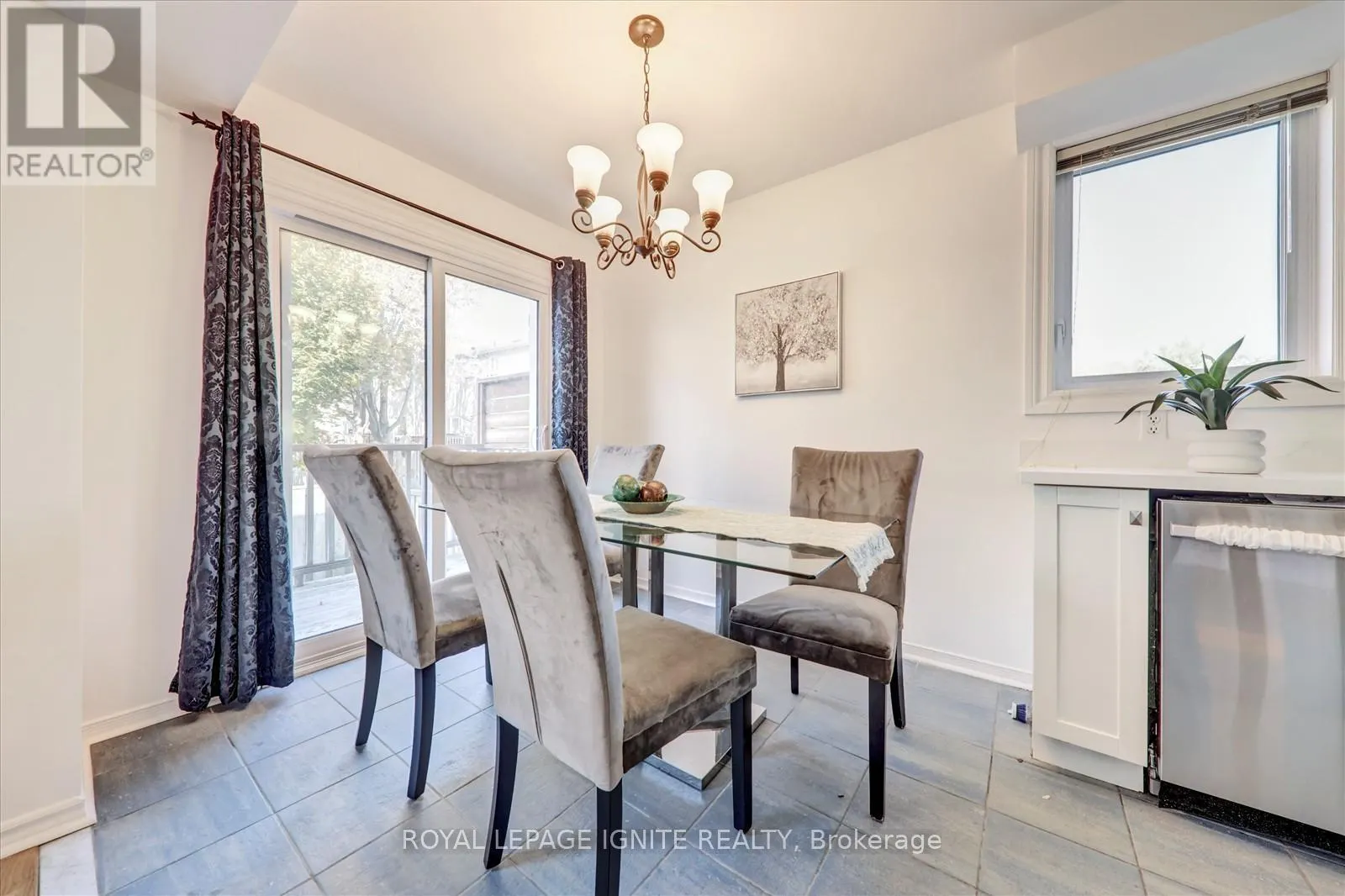 41 - 1345 ALTONA ROAD