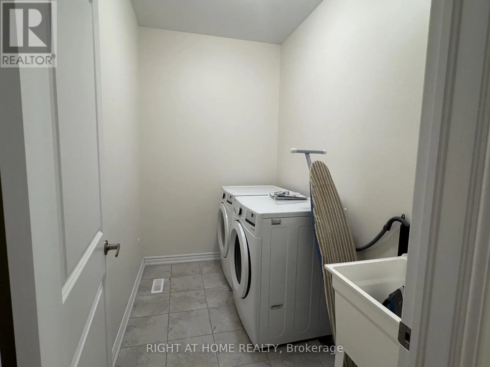 1202 REXTON DRIVE