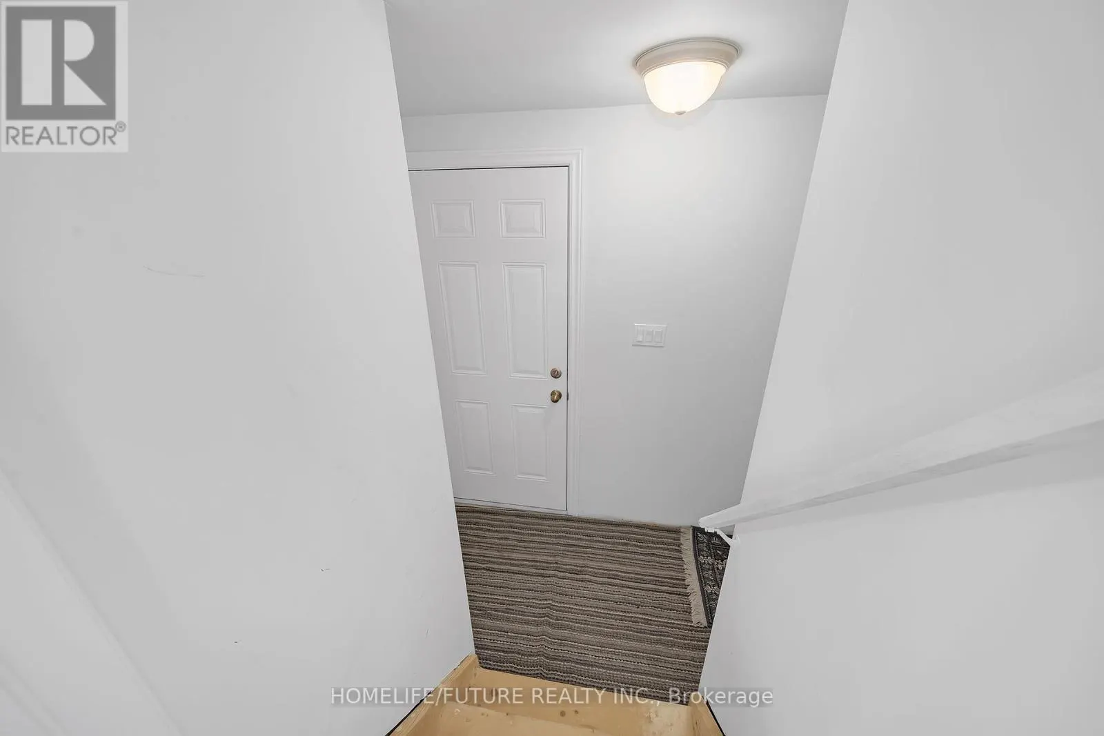 2557 BRIDLE ROAD