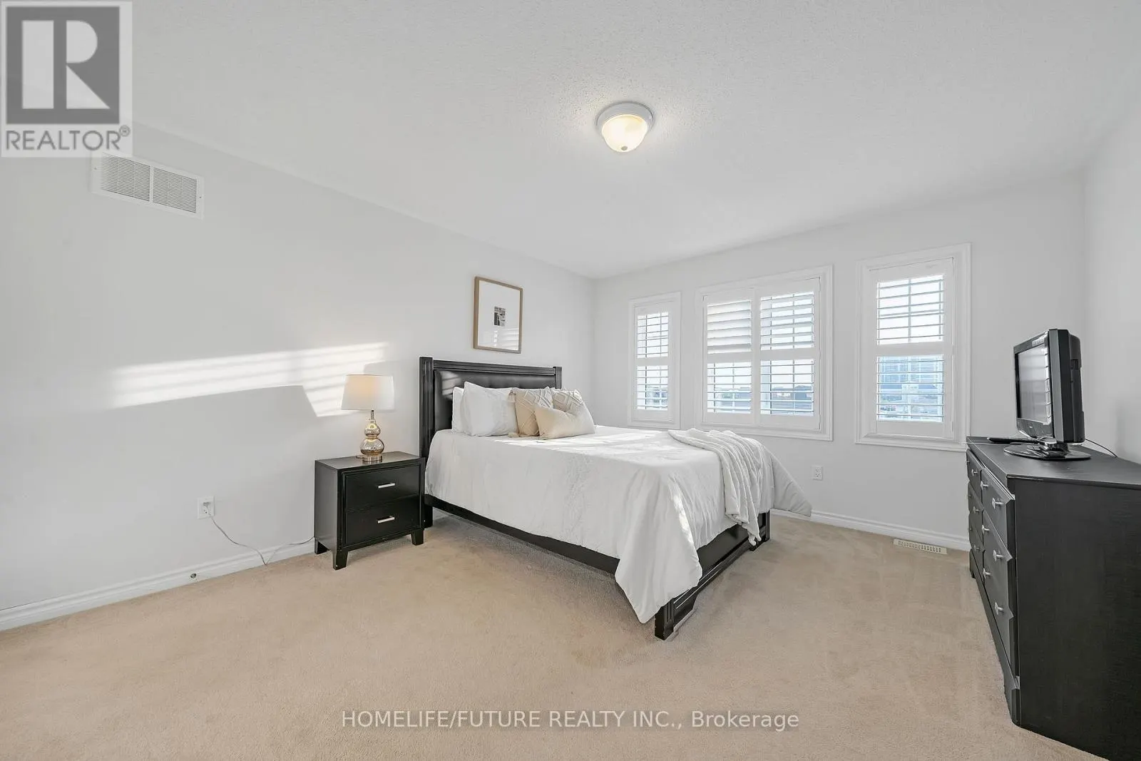 2557 BRIDLE ROAD