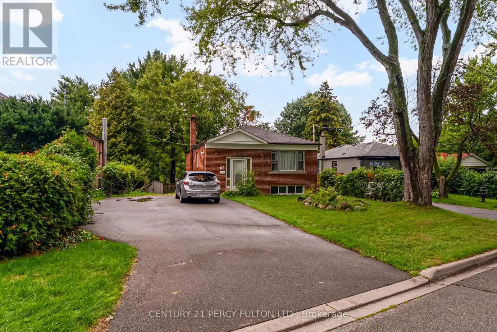 LOWER - 62 DALE AVENUE