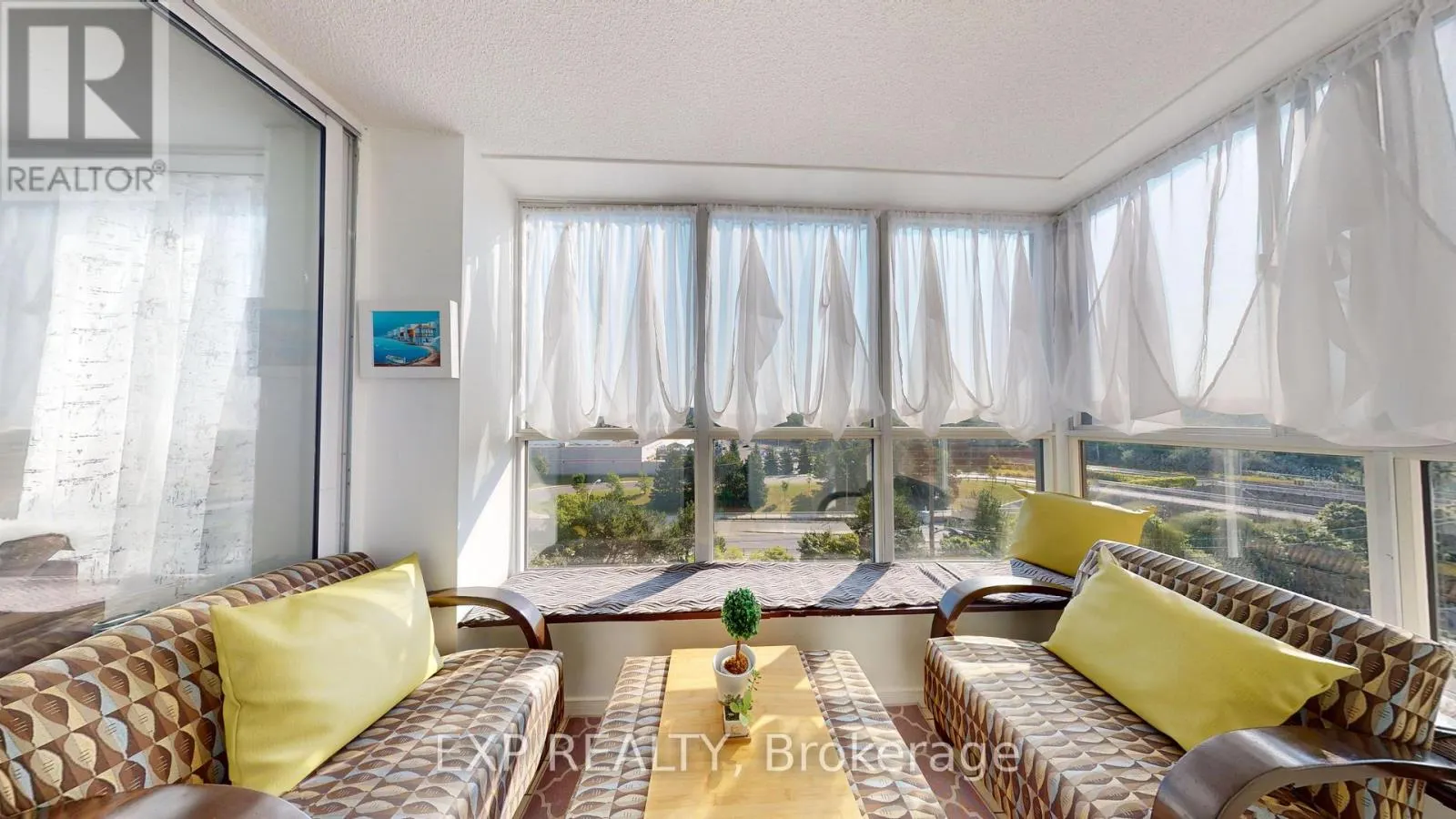 712 - 330 MCCOWAN ROAD