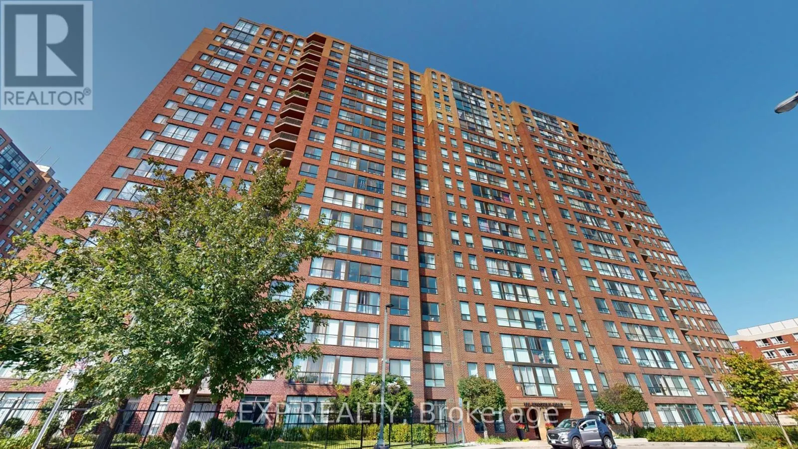 712 - 330 MCCOWAN ROAD