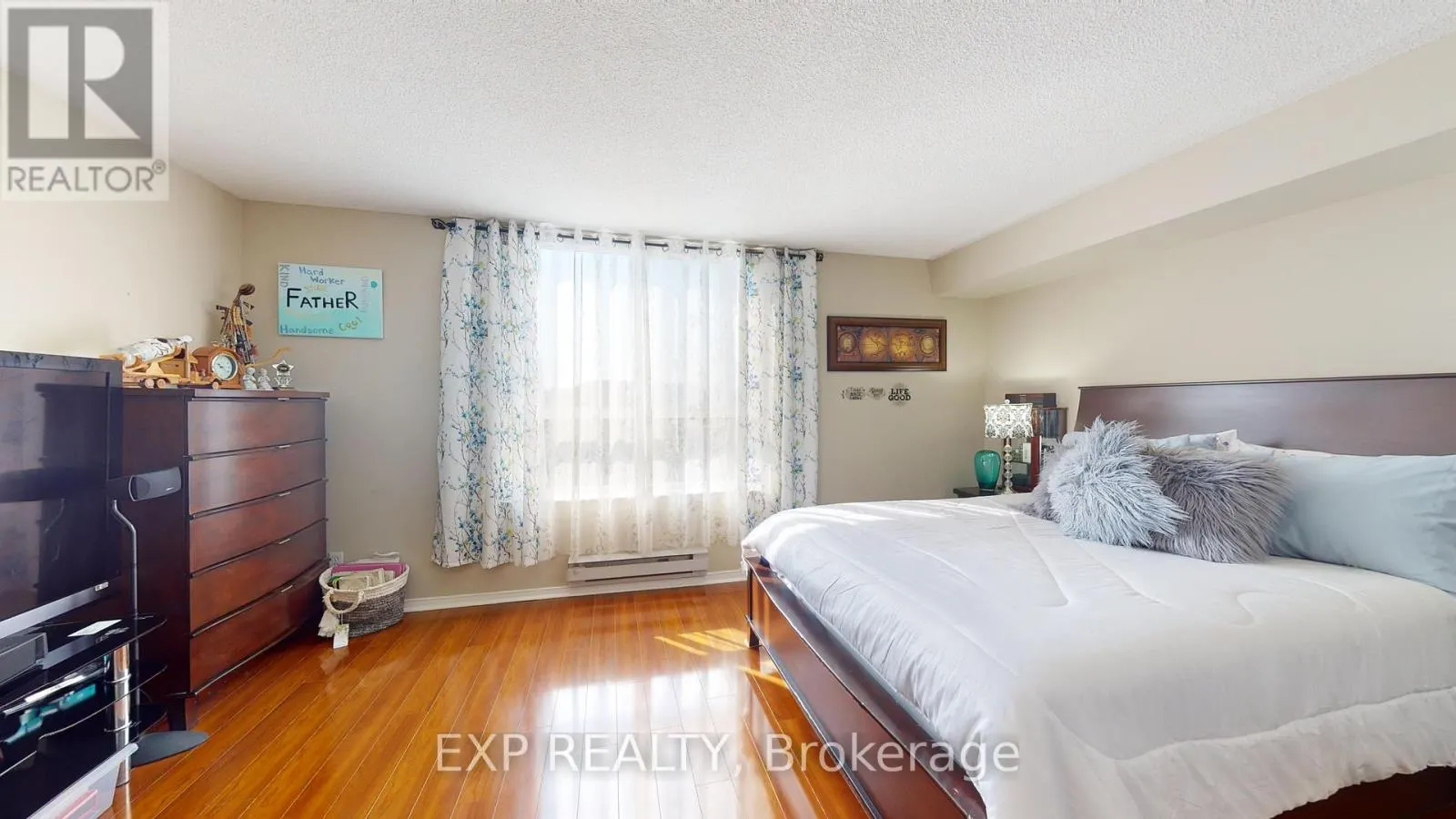 712 - 330 MCCOWAN ROAD