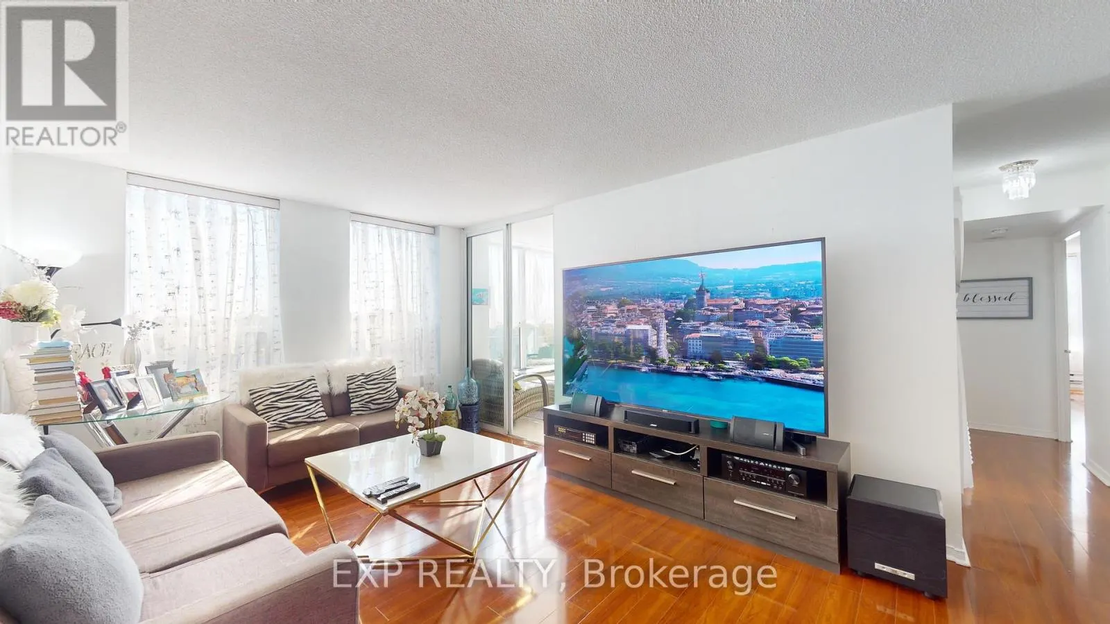 712 - 330 MCCOWAN ROAD