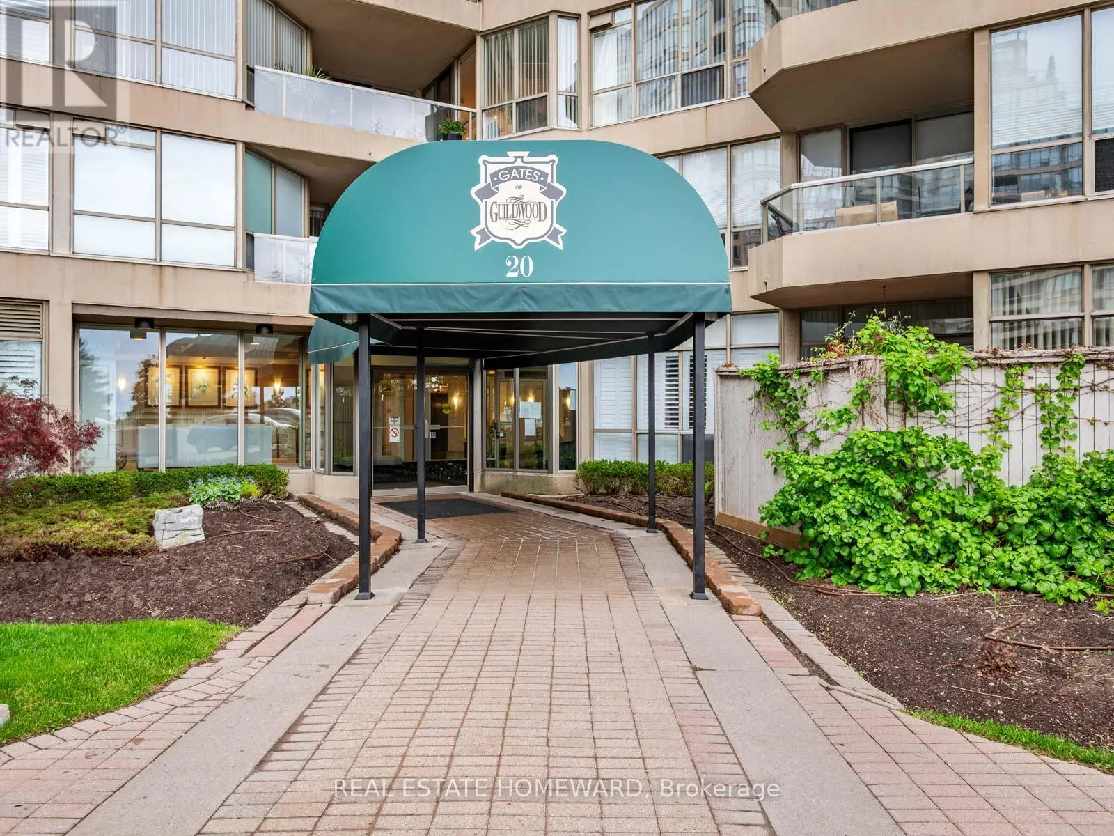 311 - 20 GUILDWOOD PARKWAY