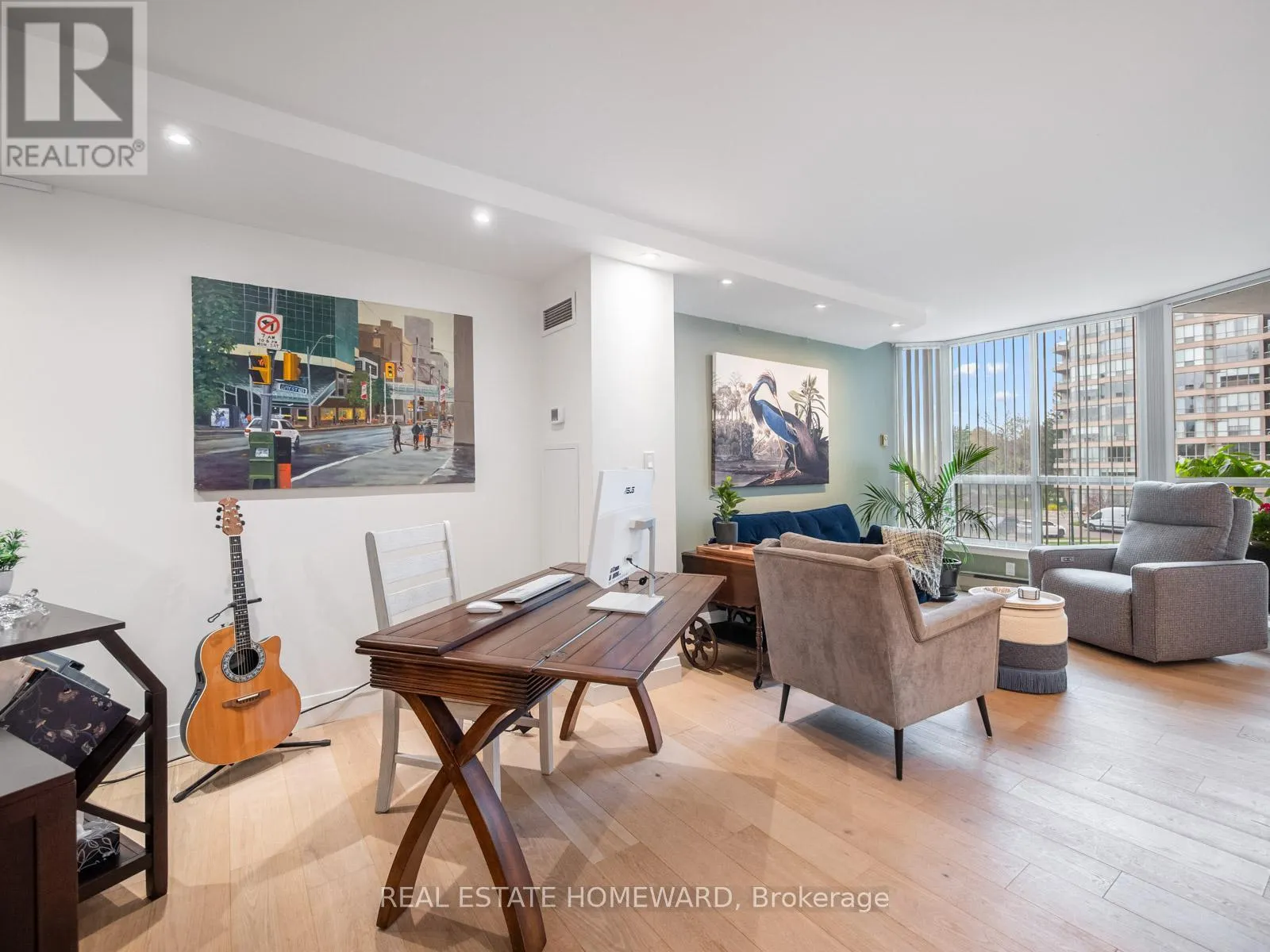 311 - 20 GUILDWOOD PARKWAY