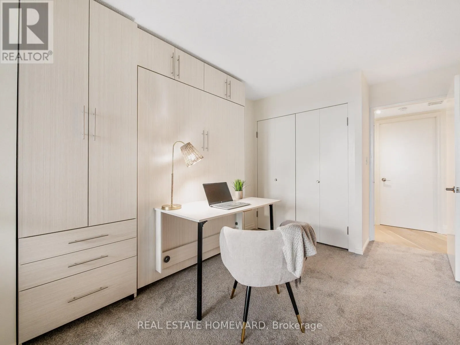 311 - 20 GUILDWOOD PARKWAY