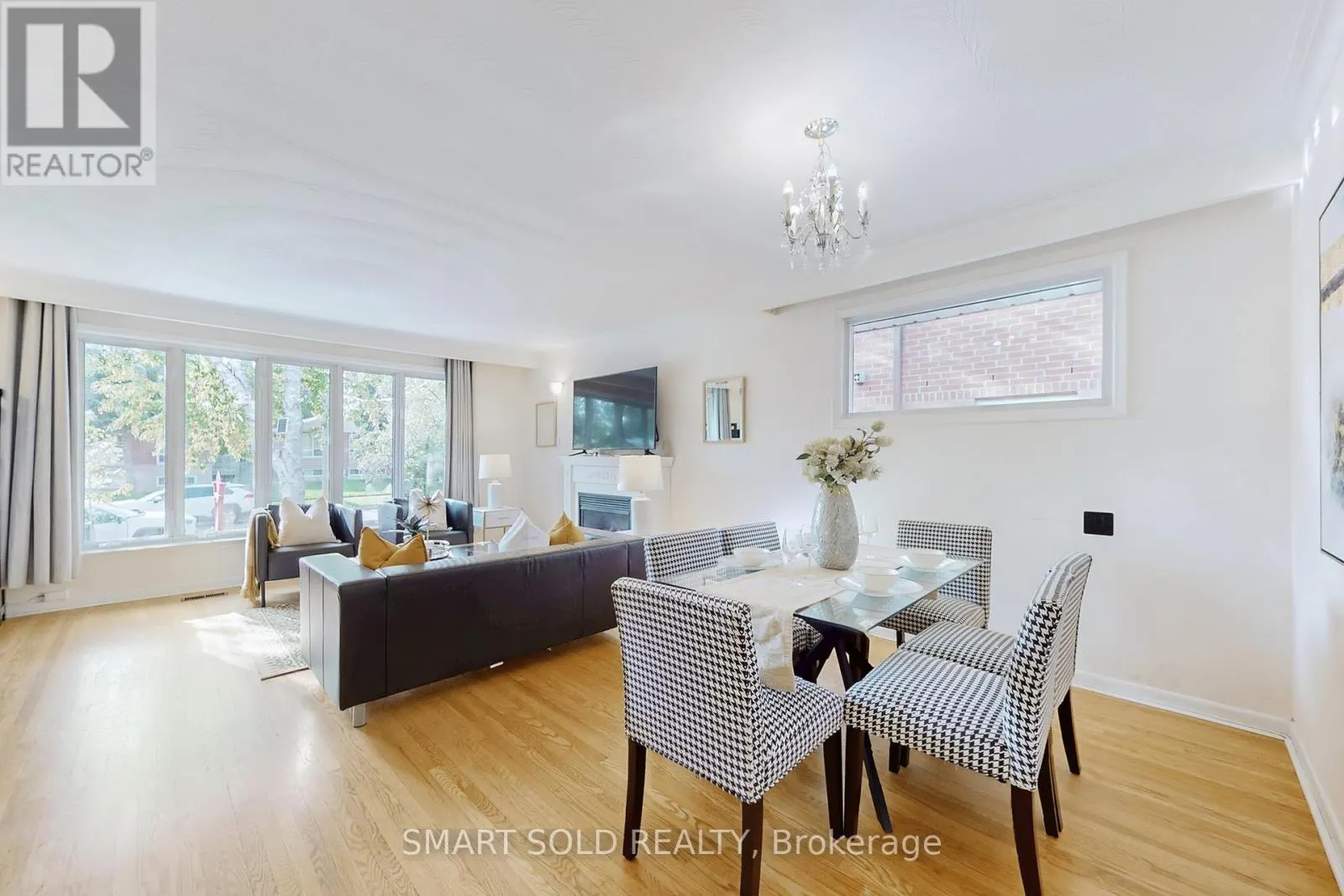 21 SUNMOUNT ROAD