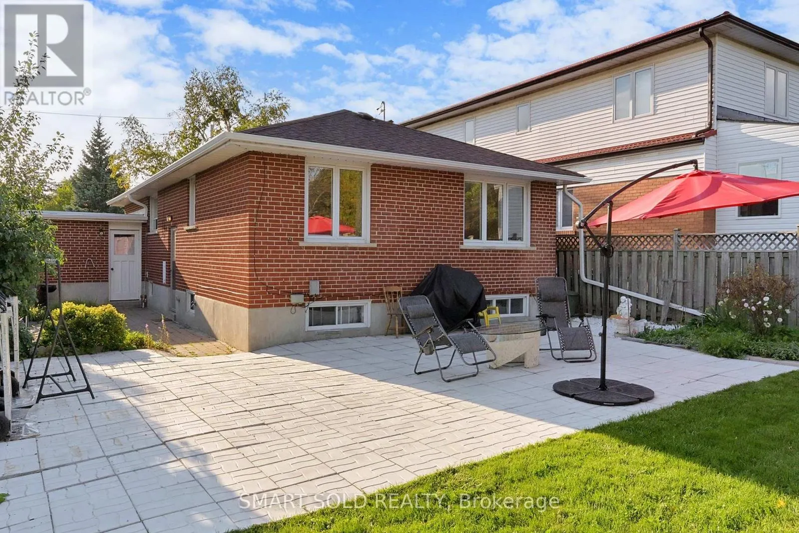21 SUNMOUNT ROAD