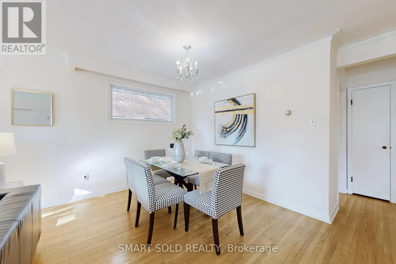 21 SUNMOUNT ROAD