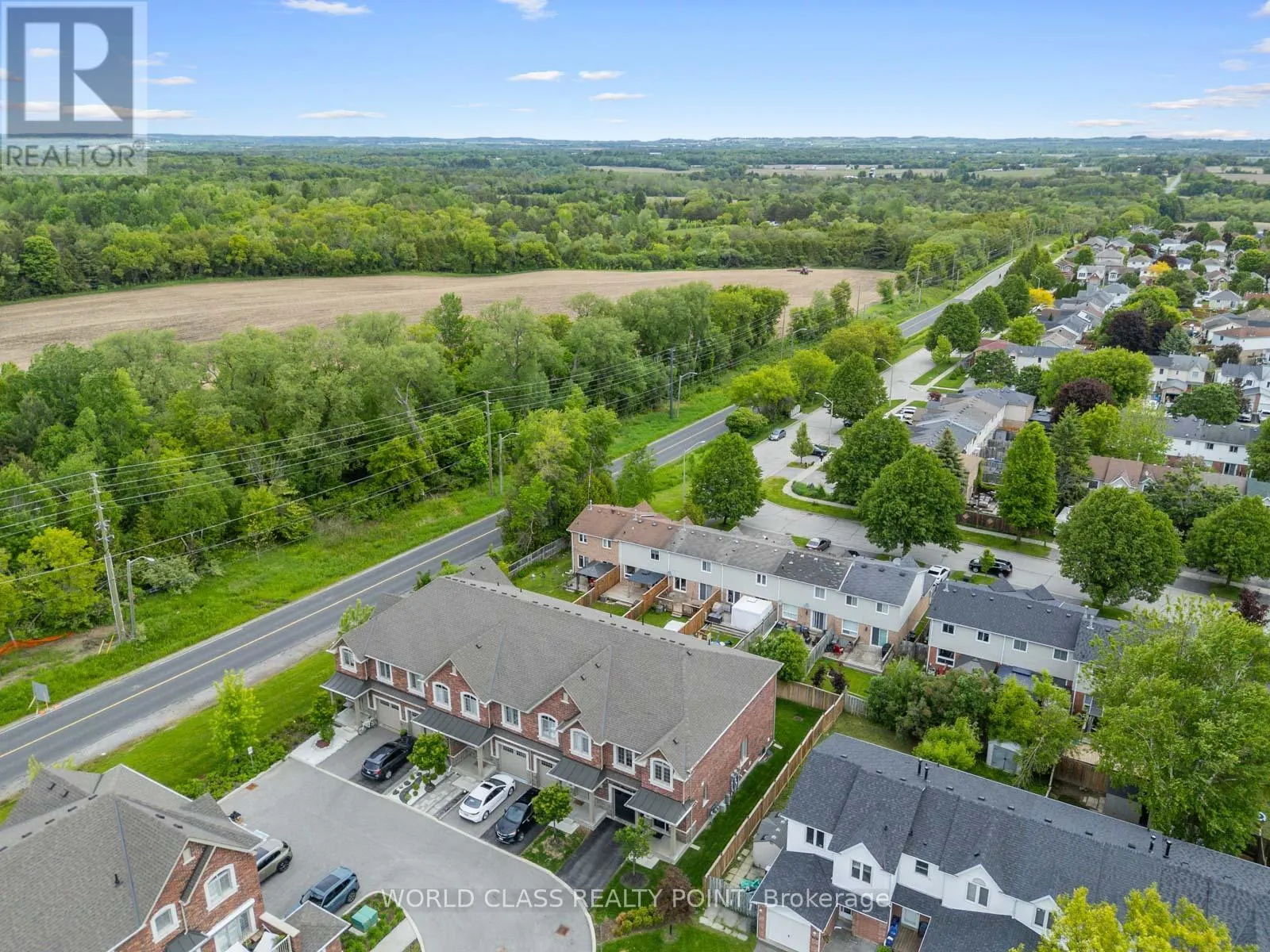 4 - 35 HANNING COURT