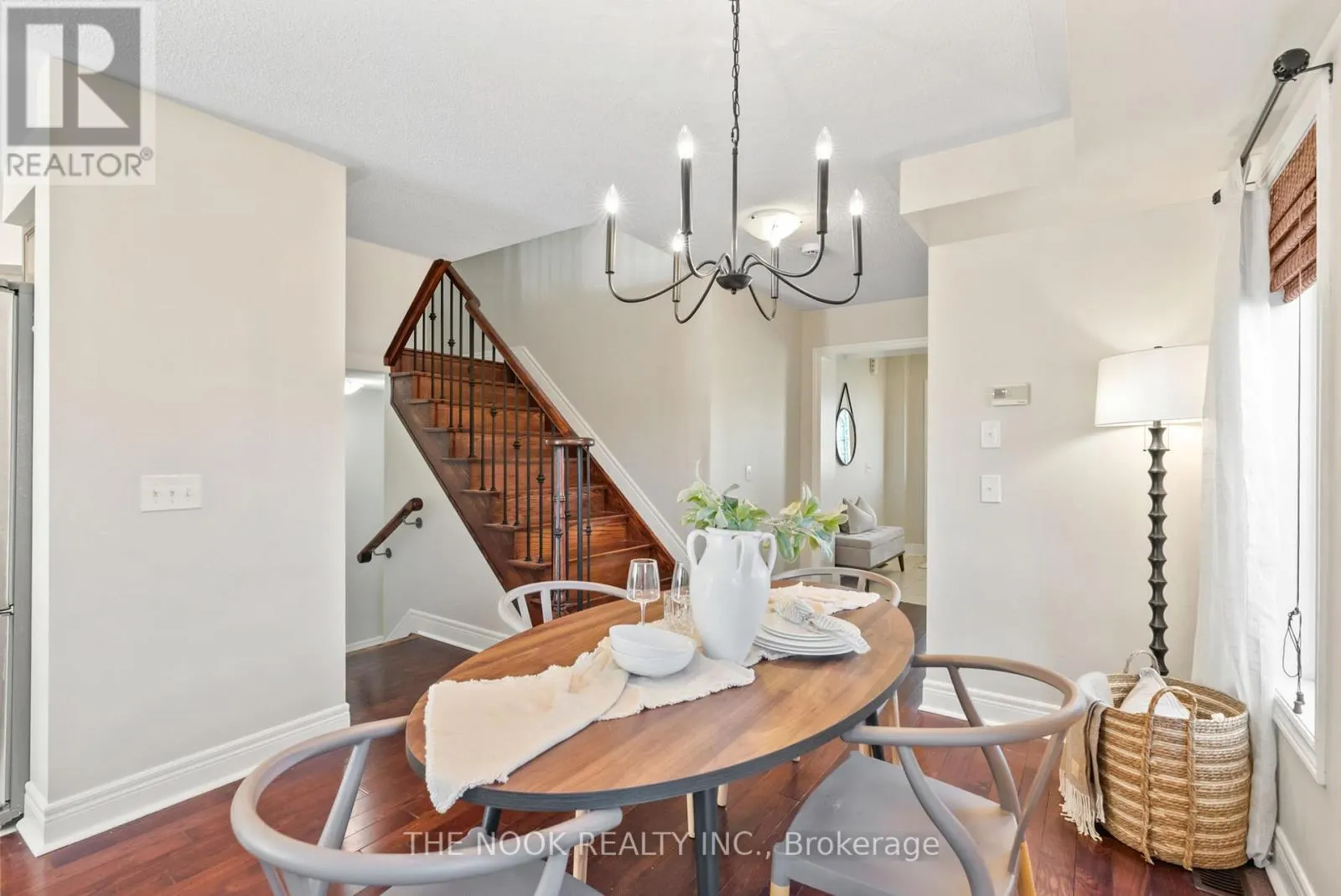 93 DEWELL CRESCENT