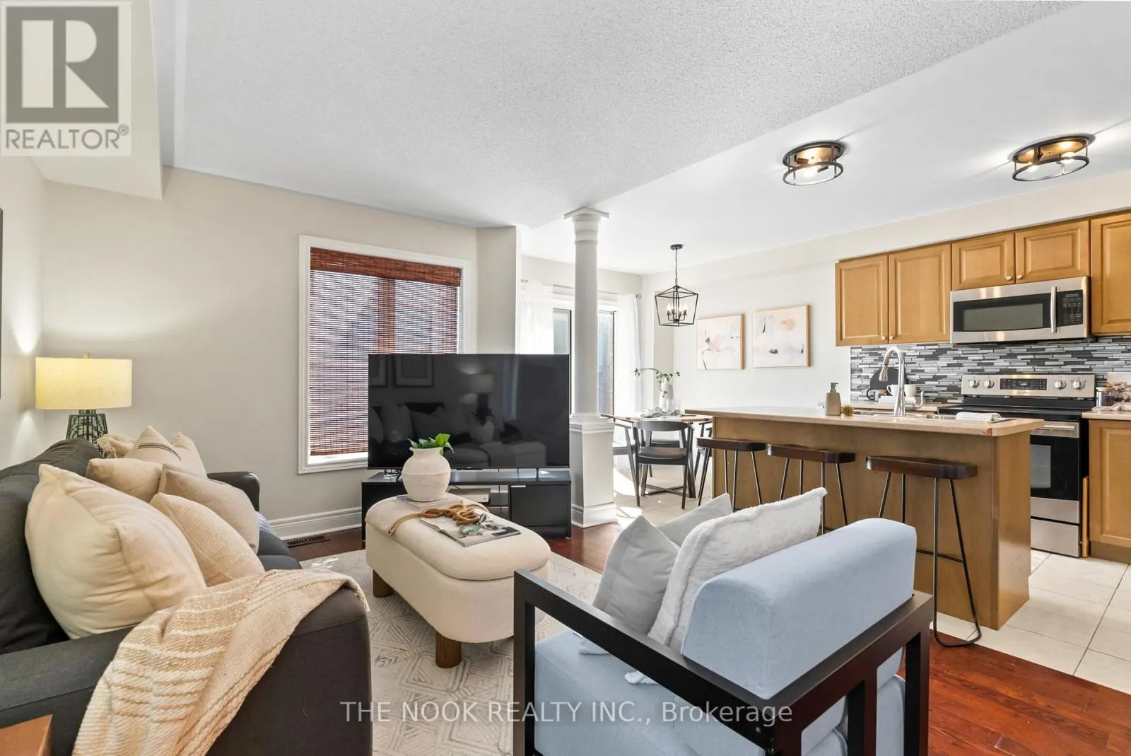 93 DEWELL CRESCENT