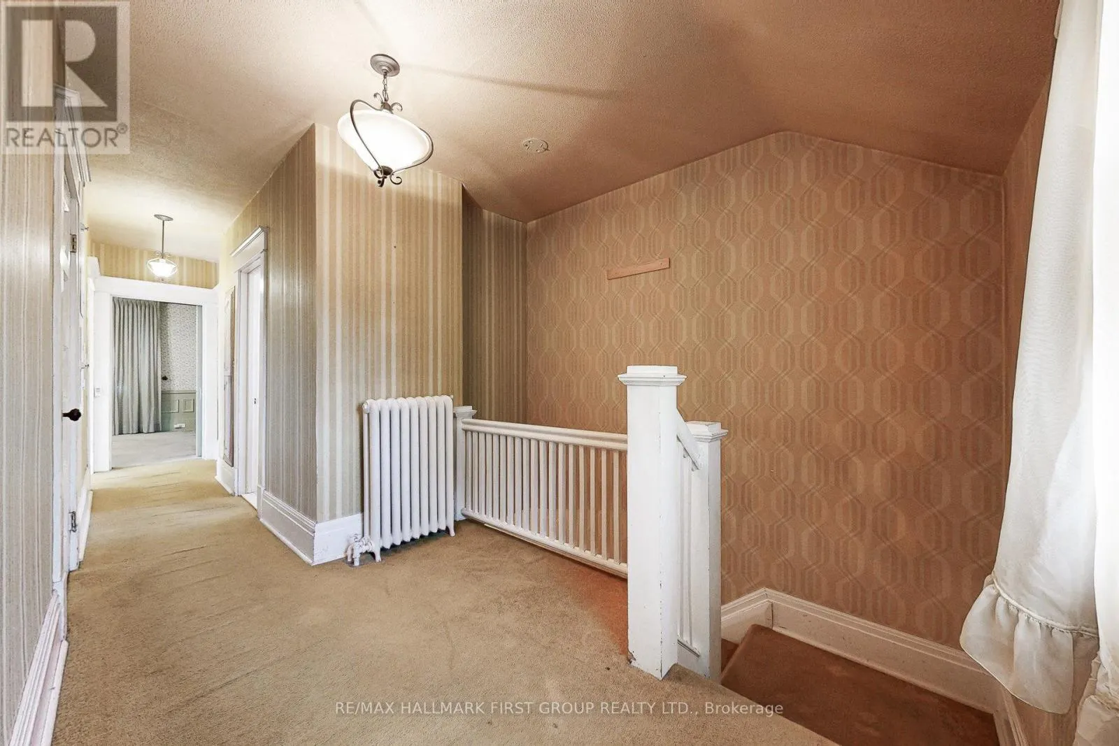 481 SIMCOE STREET N