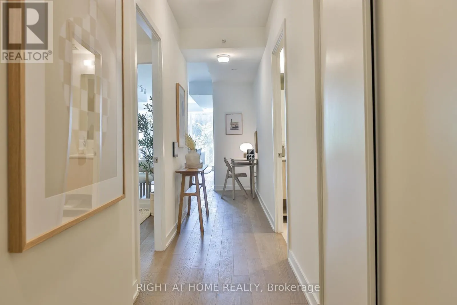 201 - 1161 KINGSTON ROAD