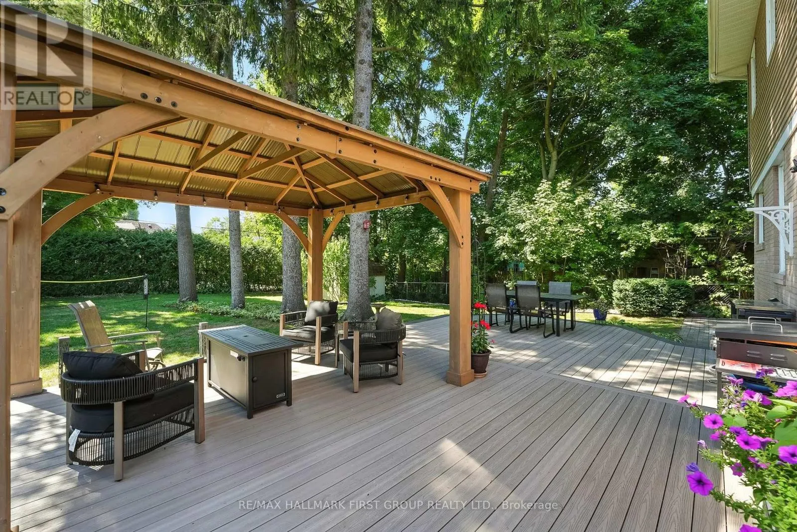 47 SHERWOOD ROAD E