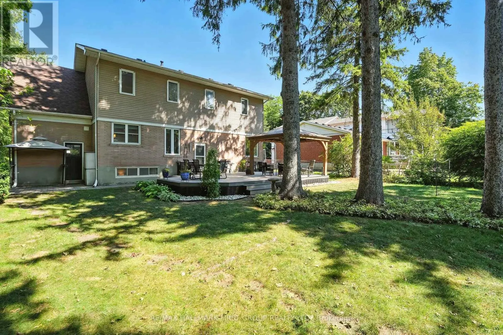 47 SHERWOOD ROAD E