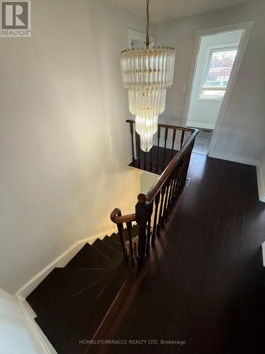 580 DAYLIGHT CRESCENT