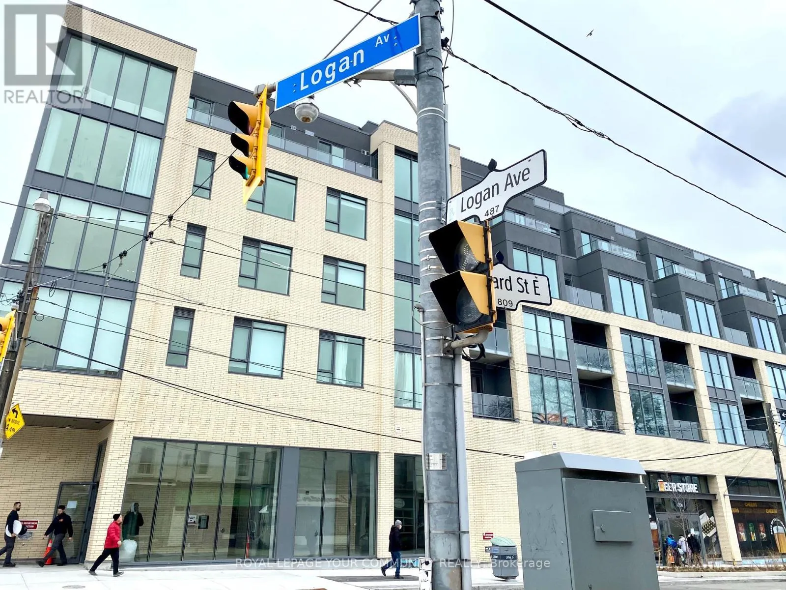 308 - 495 LOGAN AVENUE
