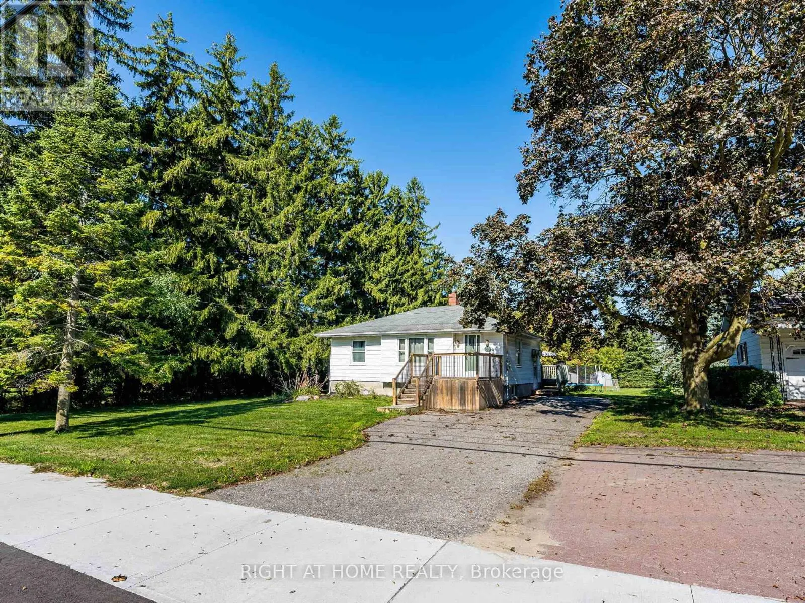 148 WINCHESTER ROAD E