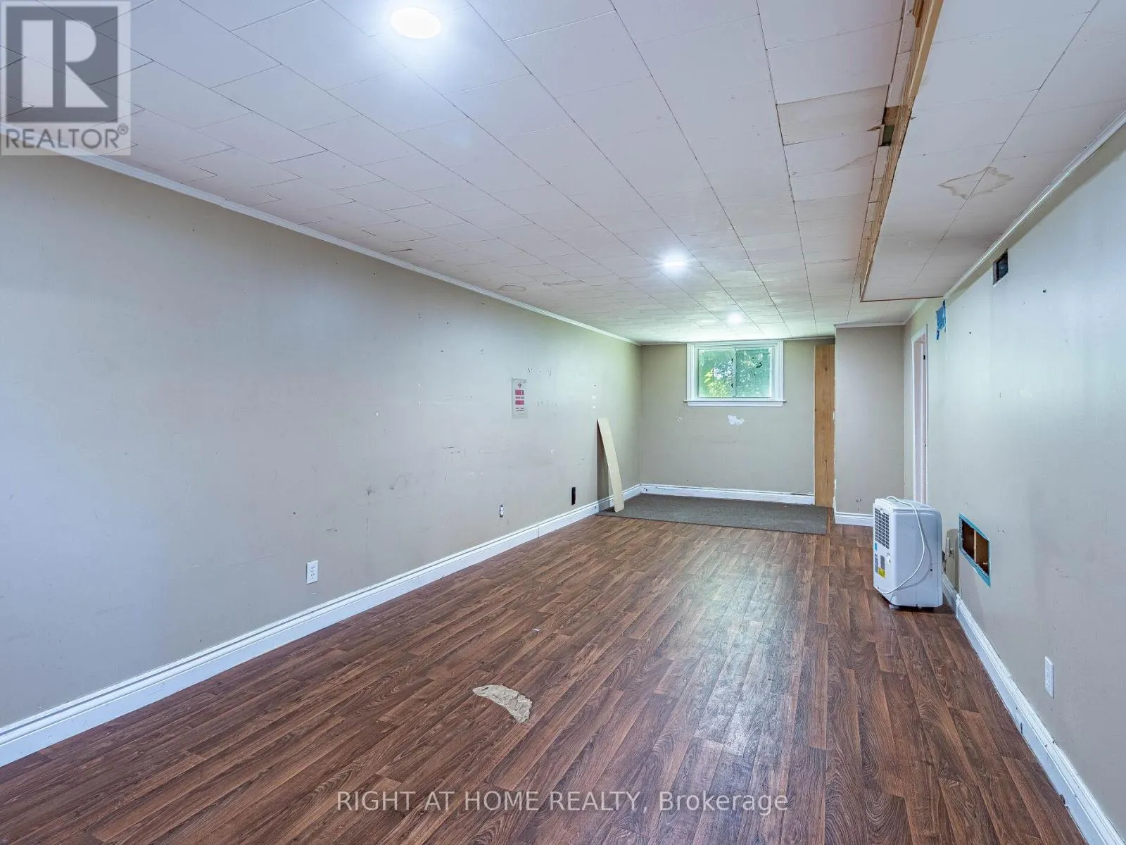 148 WINCHESTER ROAD E