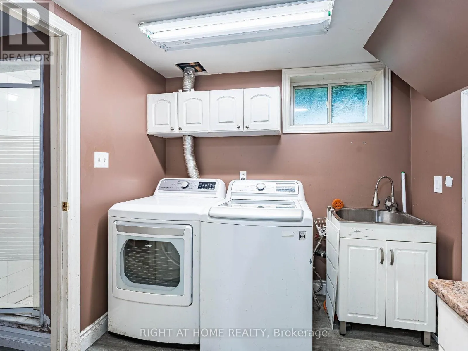 148 WINCHESTER ROAD E