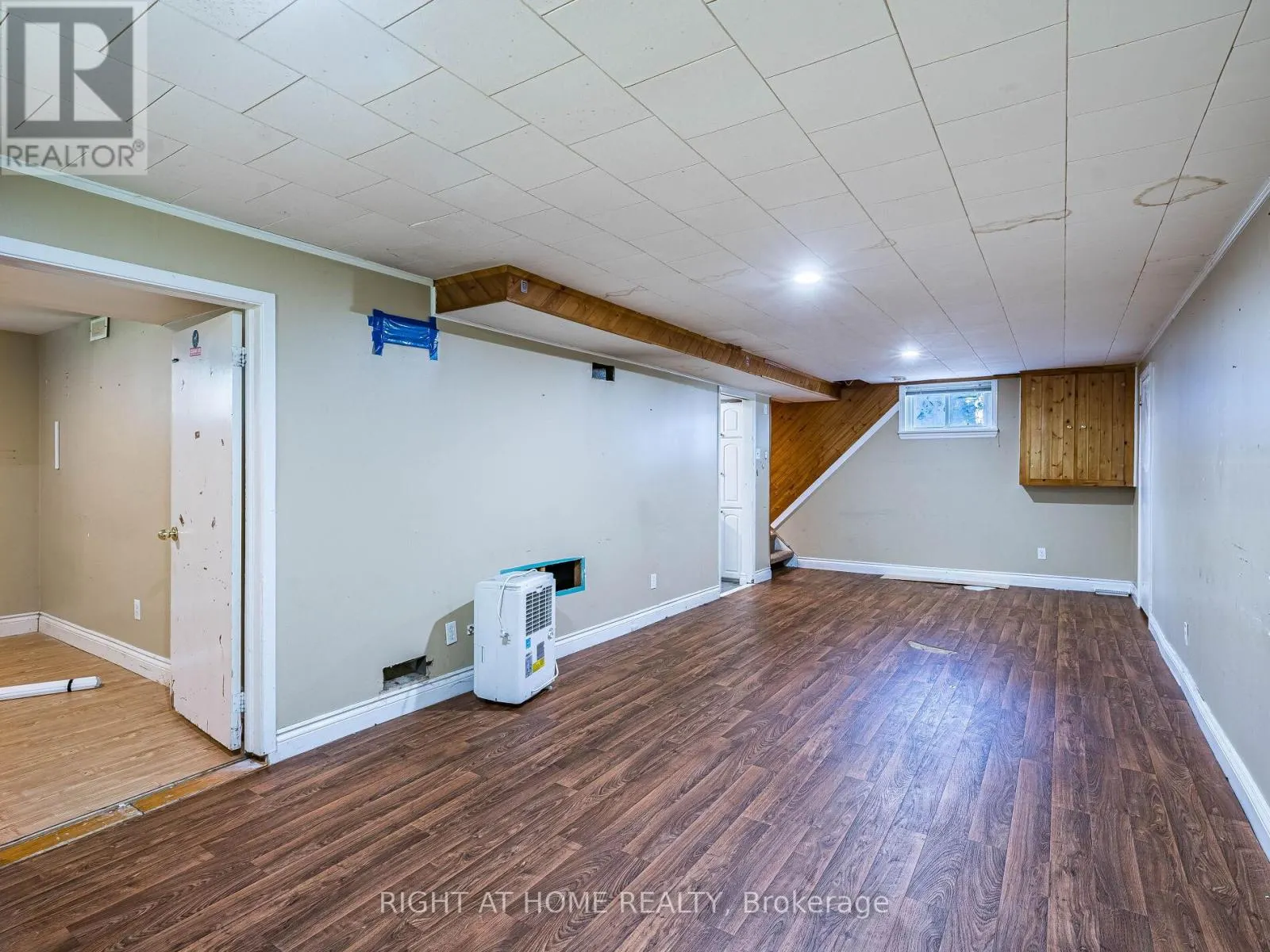 148 WINCHESTER ROAD E