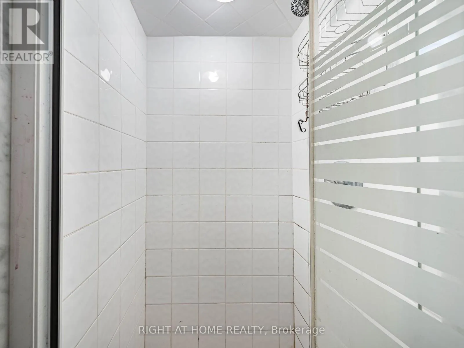 148 WINCHESTER ROAD E