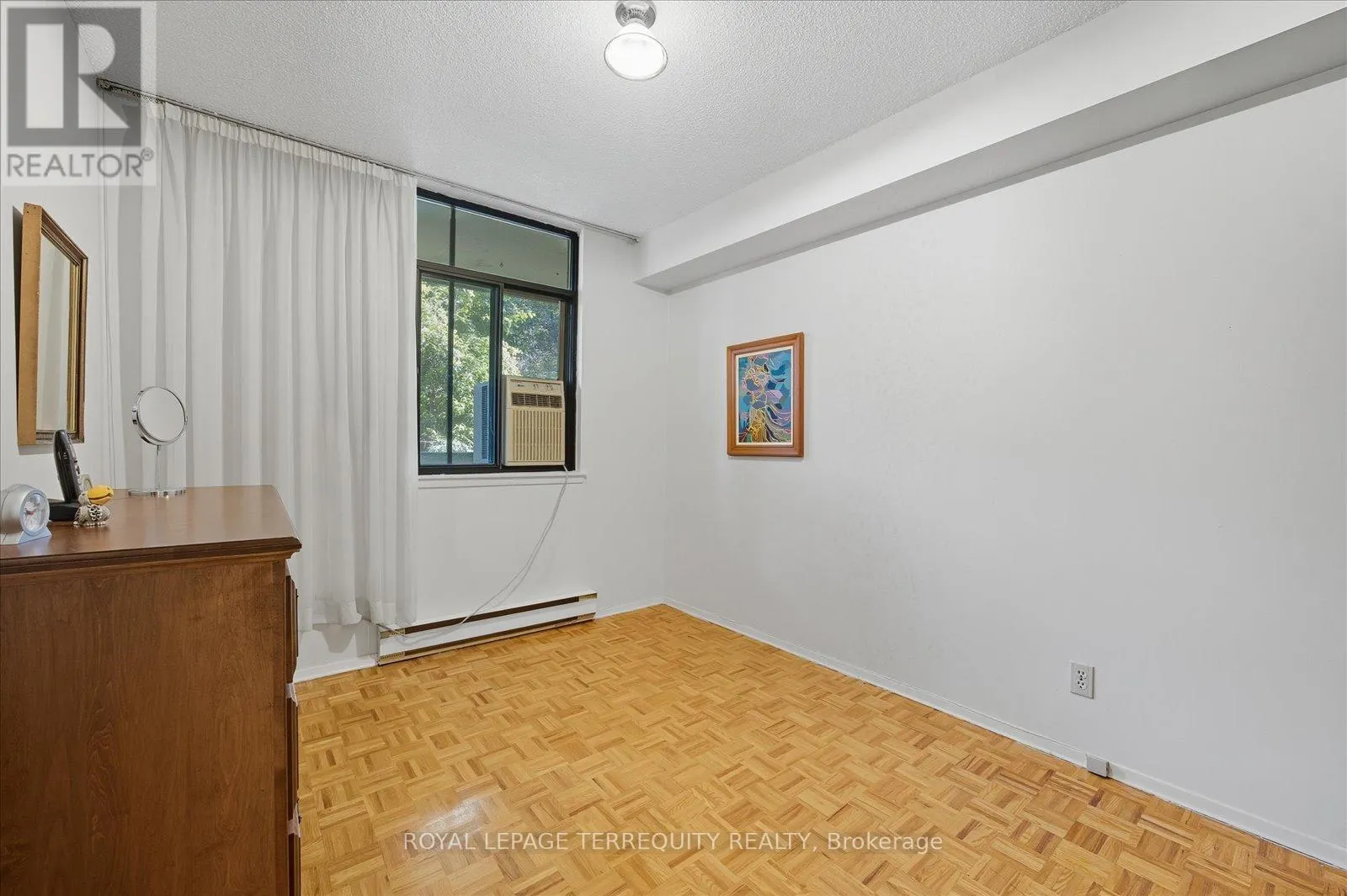 5-209 - 50 OLD KINGSTON ROAD
