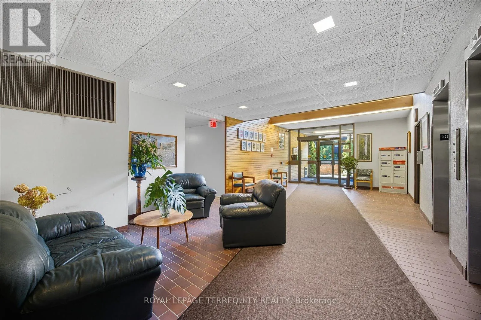 5-209 - 50 OLD KINGSTON ROAD