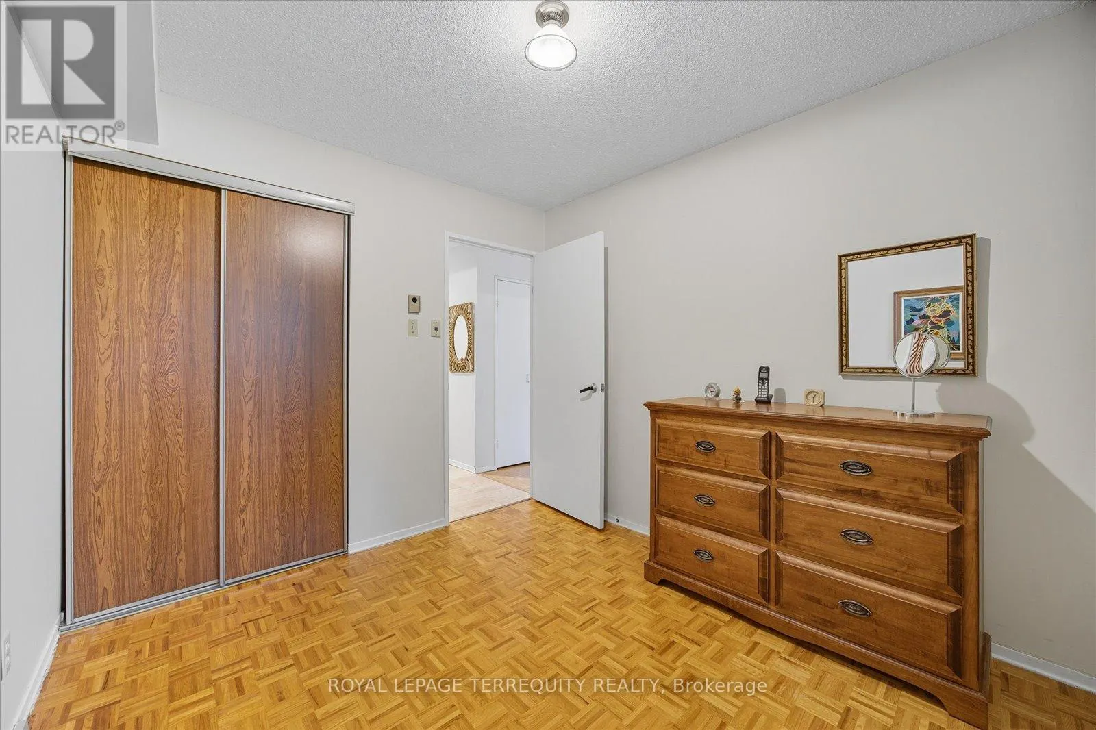 5-209 - 50 OLD KINGSTON ROAD