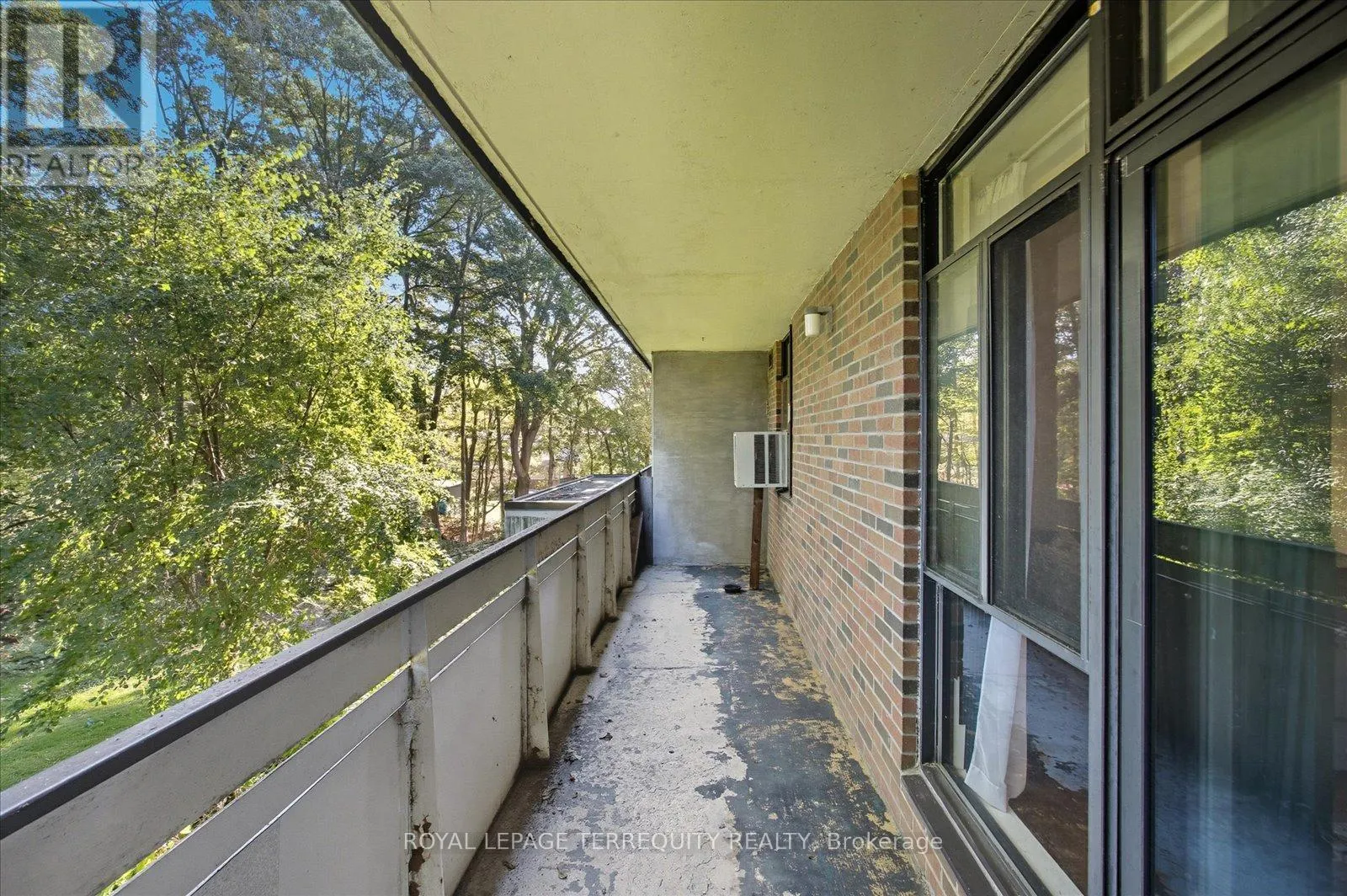 5-209 - 50 OLD KINGSTON ROAD