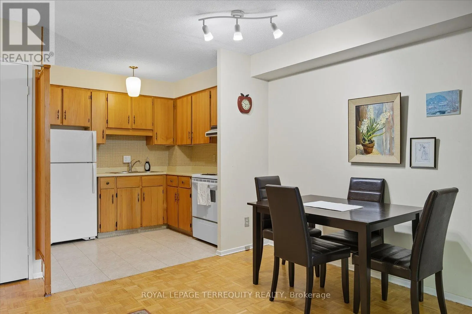5-209 - 50 OLD KINGSTON ROAD