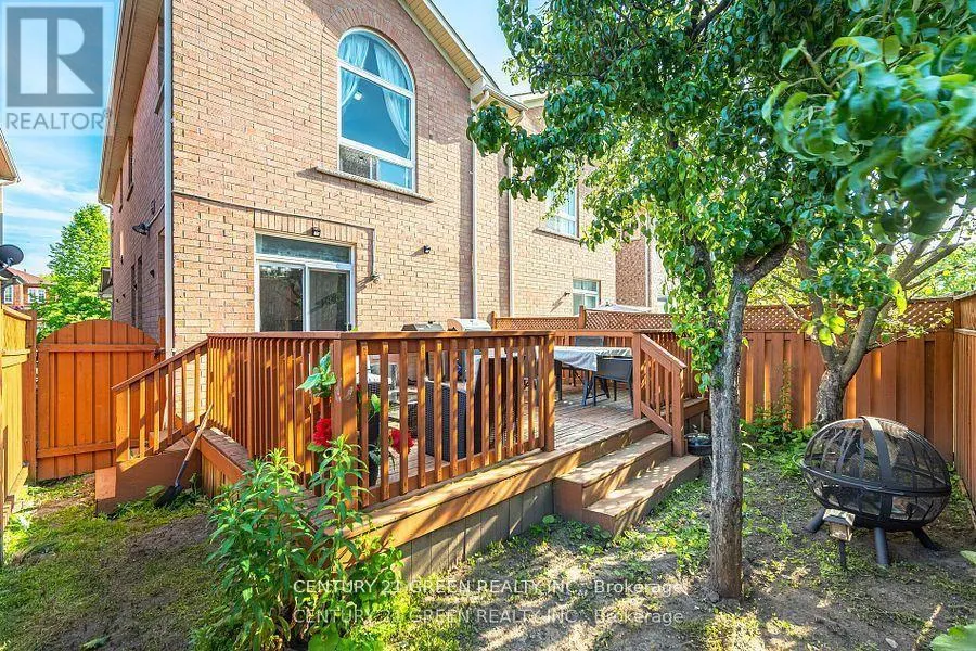 18 FIDDLEHEAD TERRACE