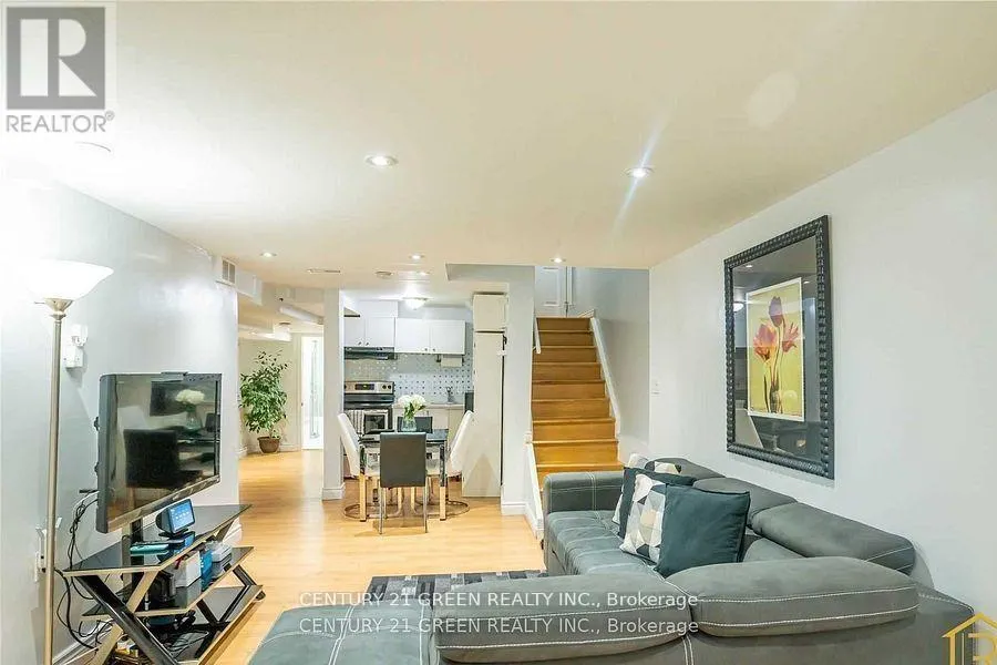18 FIDDLEHEAD TERRACE