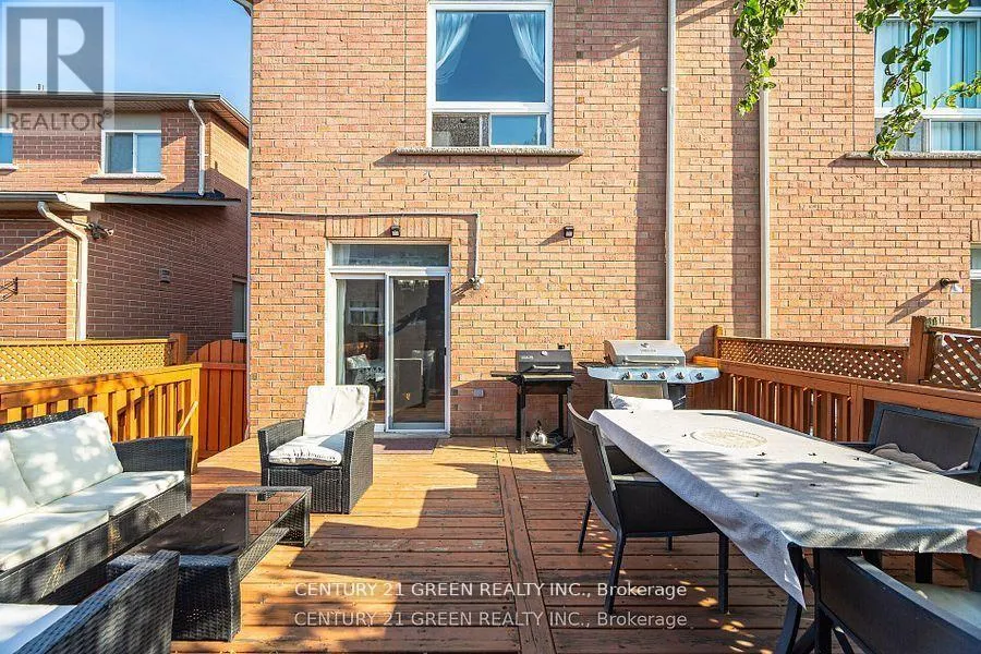 18 FIDDLEHEAD TERRACE