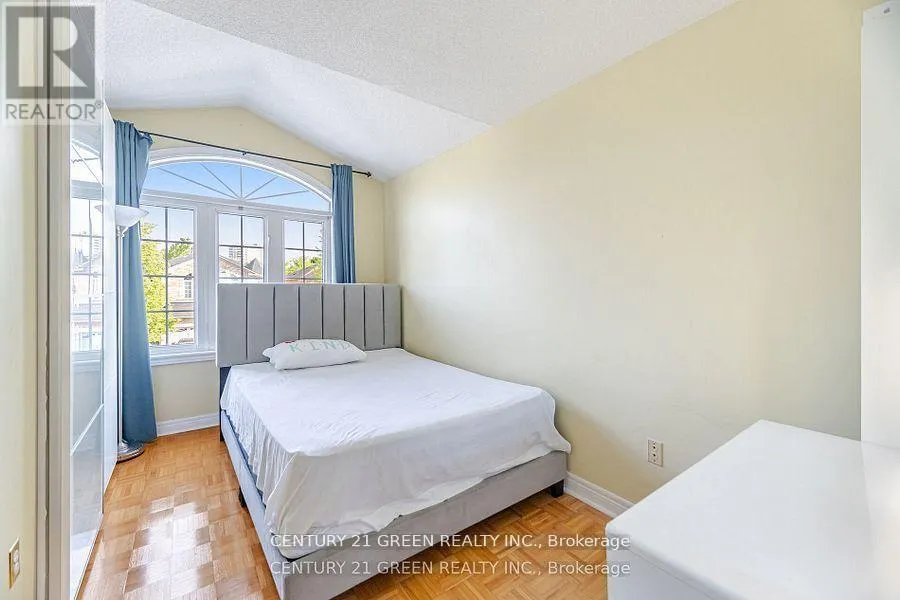 18 FIDDLEHEAD TERRACE