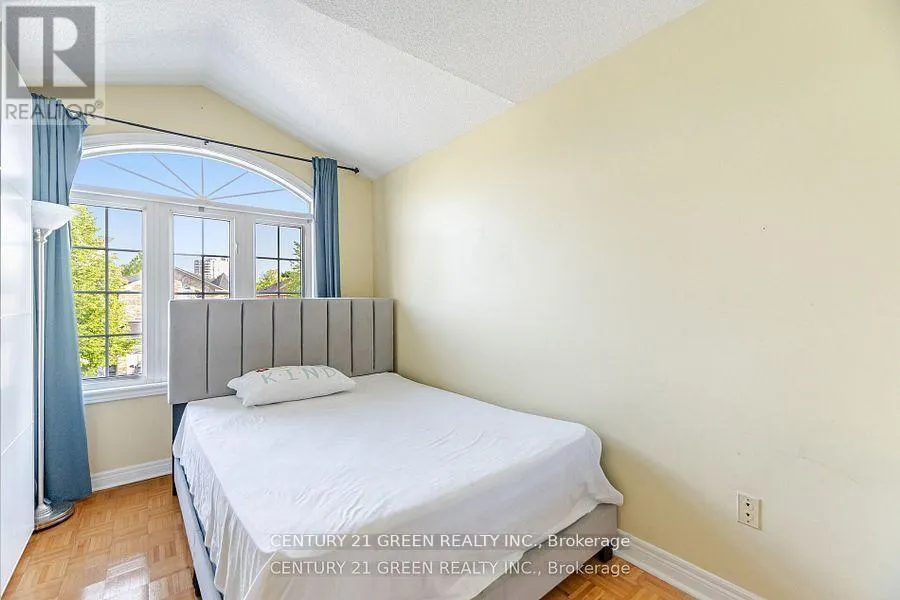 18 FIDDLEHEAD TERRACE