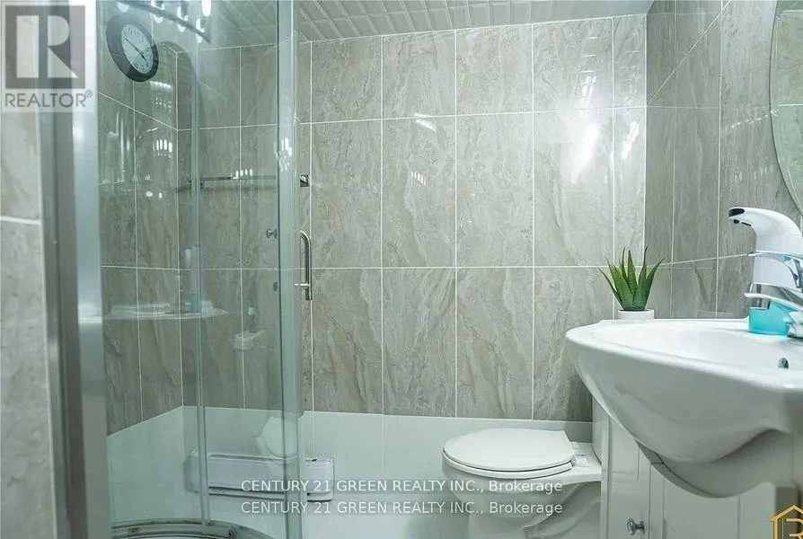 18 FIDDLEHEAD TERRACE