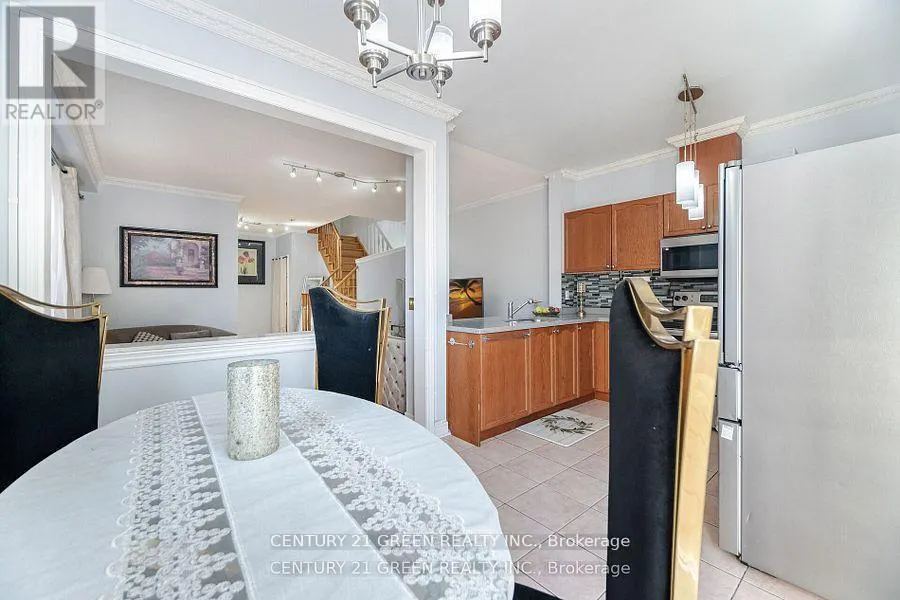 18 FIDDLEHEAD TERRACE