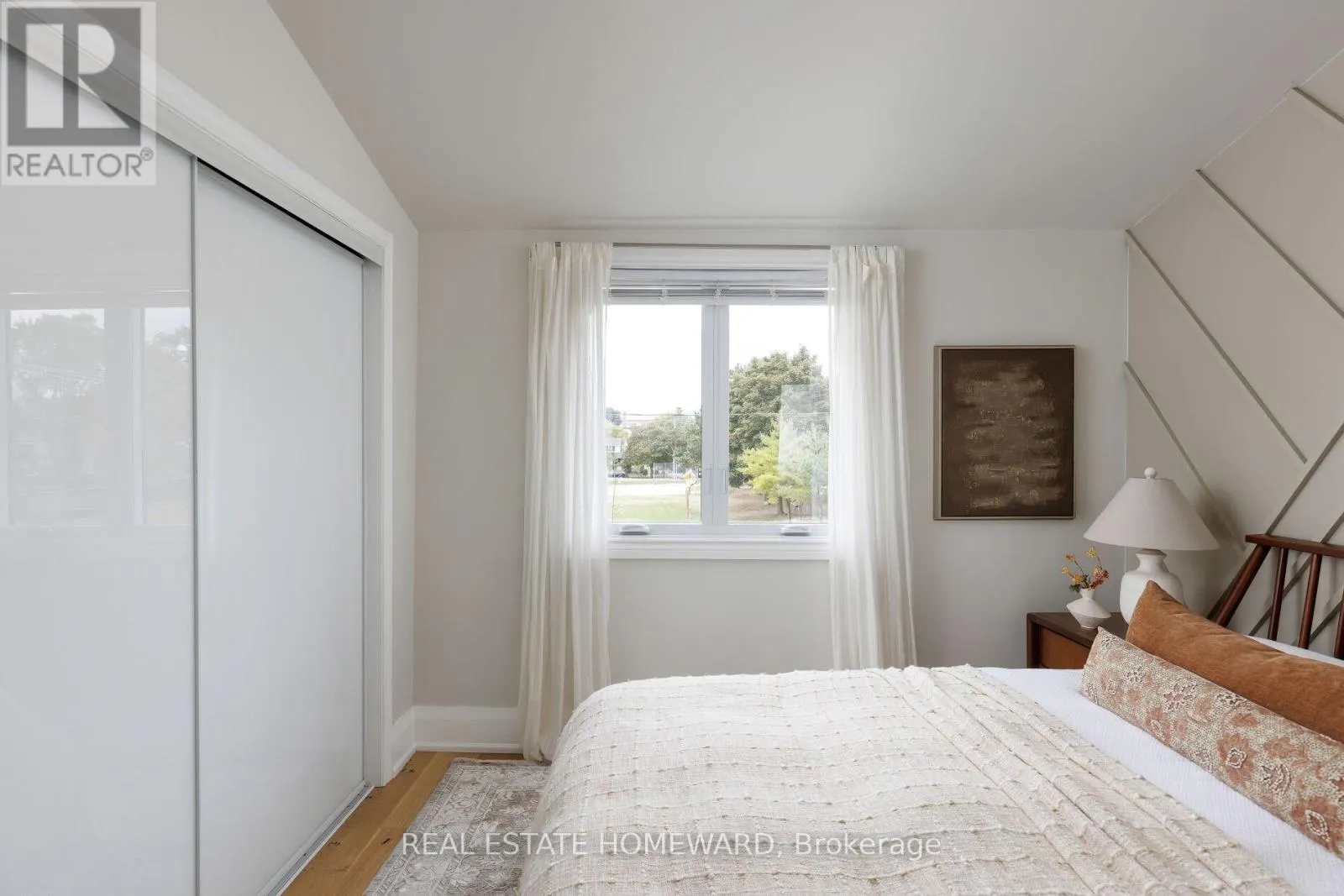 403 SCARBOROUGH ROAD