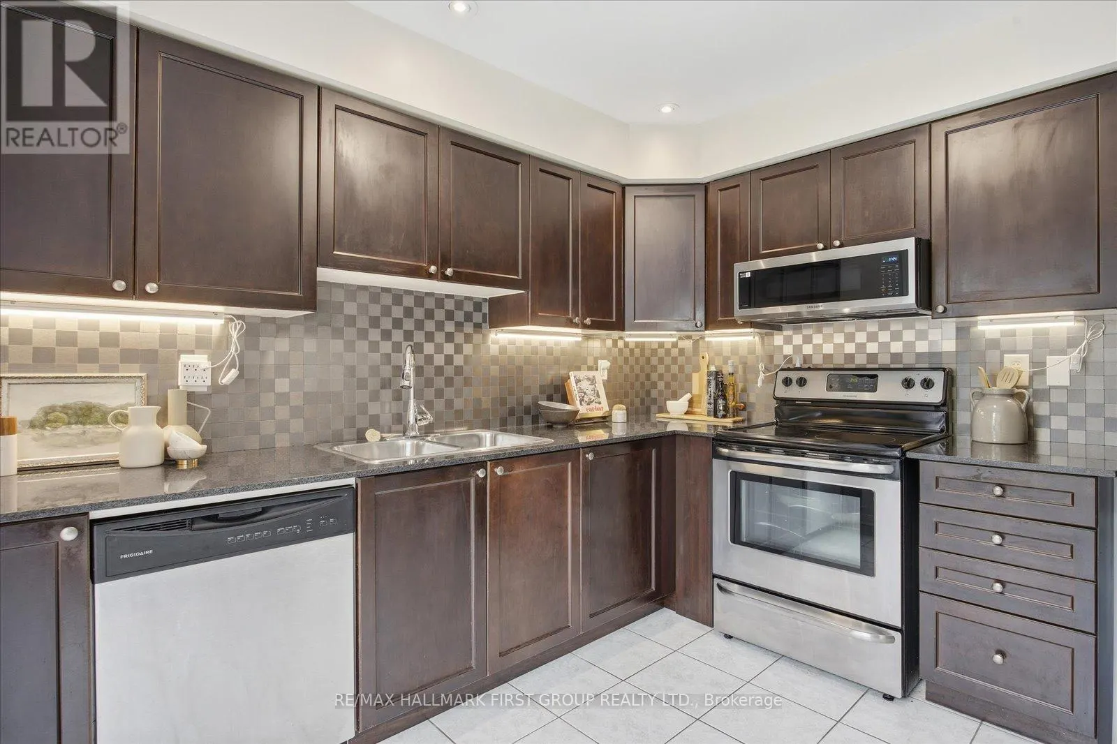 151 HONEYMAN DRIVE