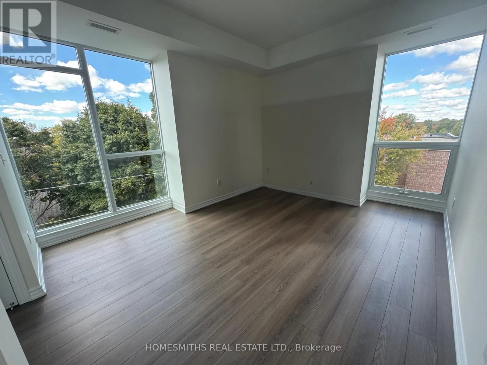 401 - 109 KING AVENUE E, #401